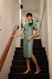 The Opulence - Cyan Black